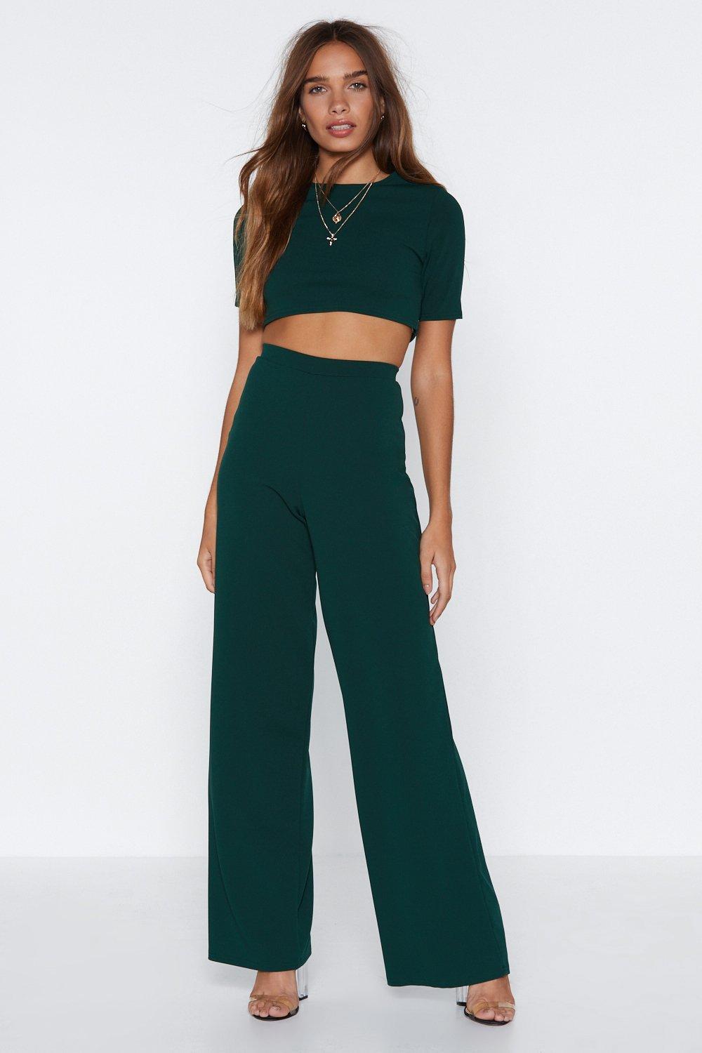 crop top and high waisted pants