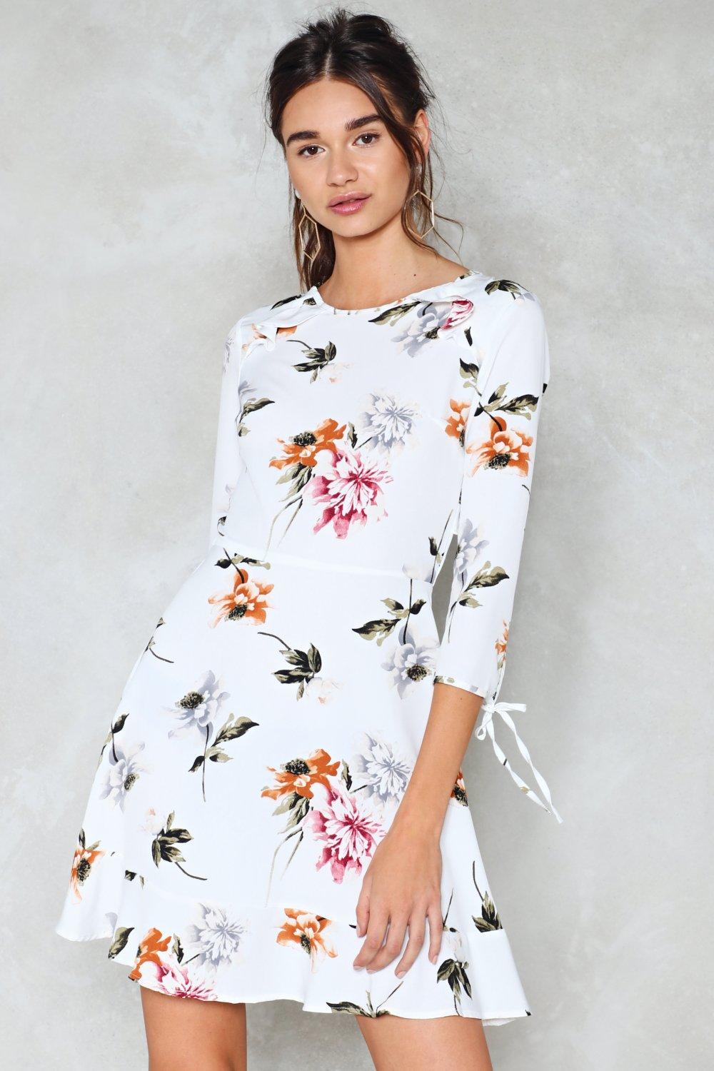 white flower summer dress