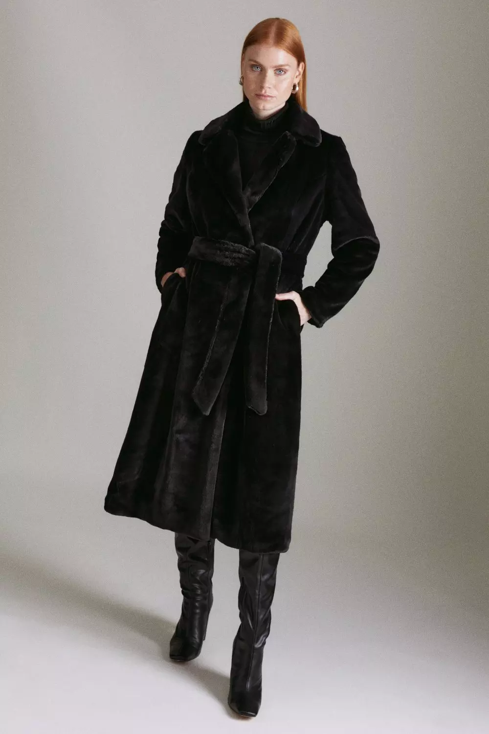 Maxi black fur outlet coat