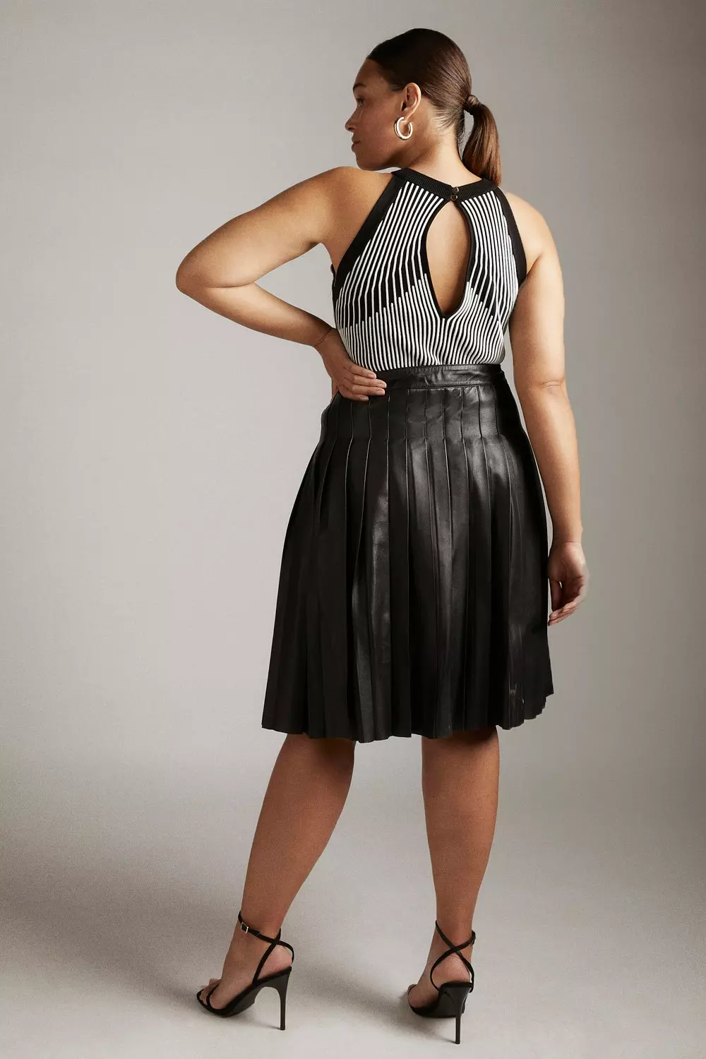 Plus size leather outlet skirt australia