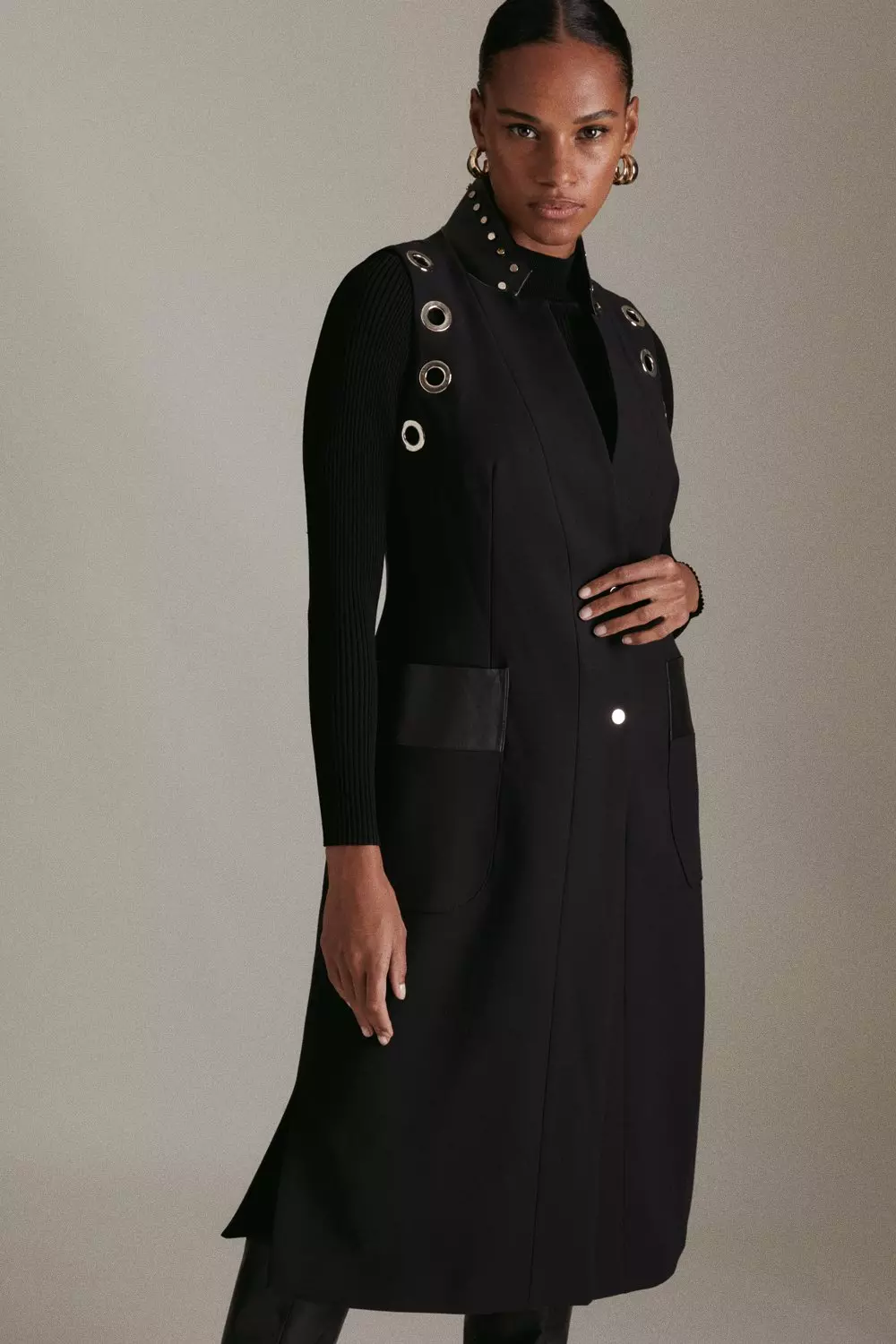 Fitted black best sale wool coat