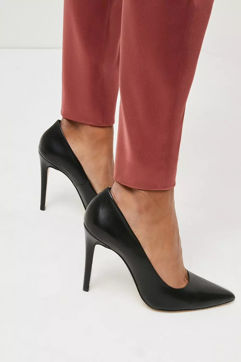 Signature Pump - Women - Shoes