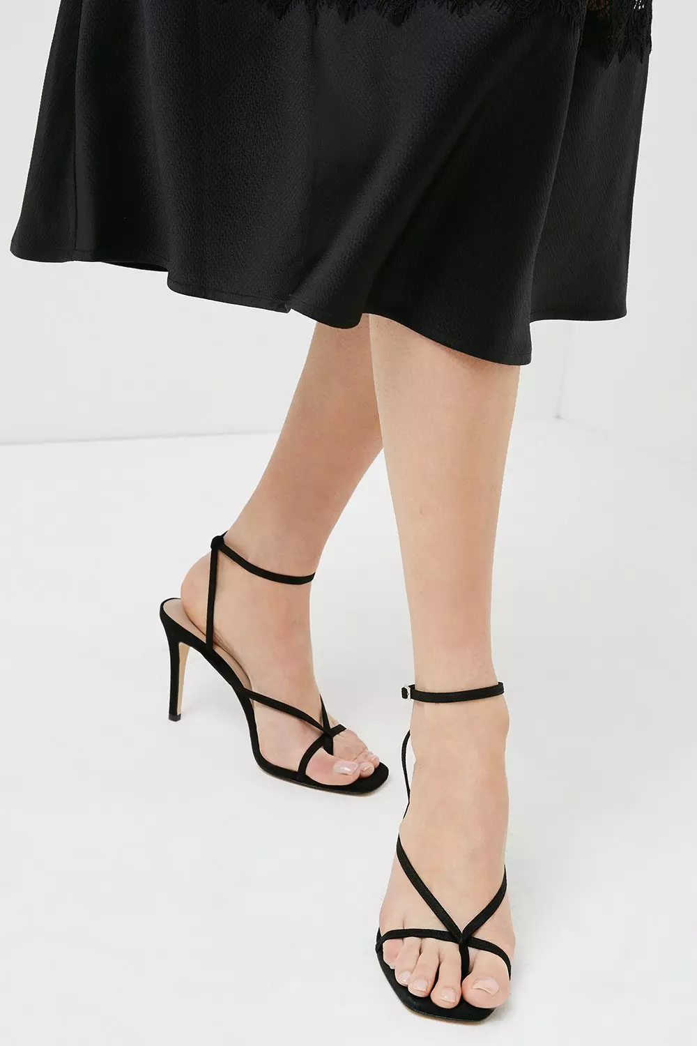 Karen millen 2025 strappy heeled sandals