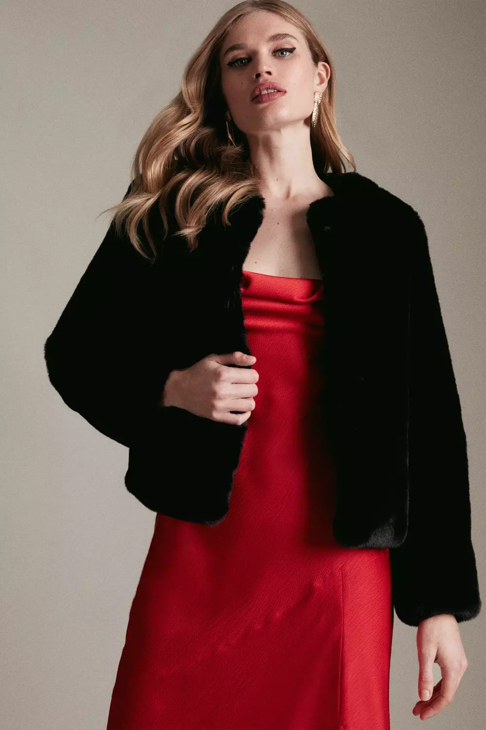 Karen millen 2025 red fur coat