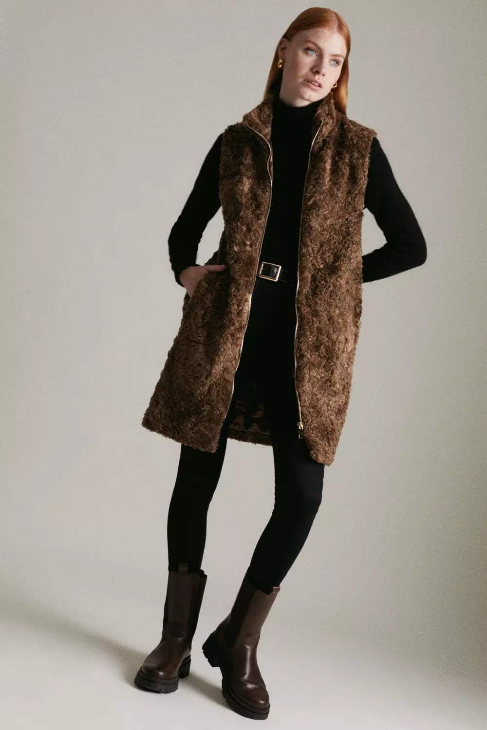 long gilet faux fur