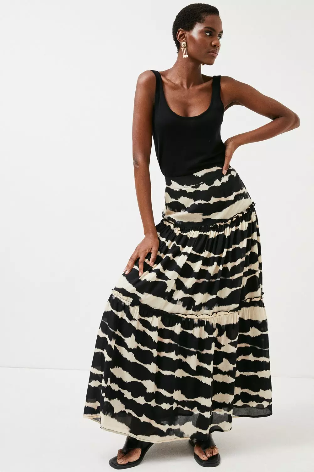 Flowy skirt outlet tie