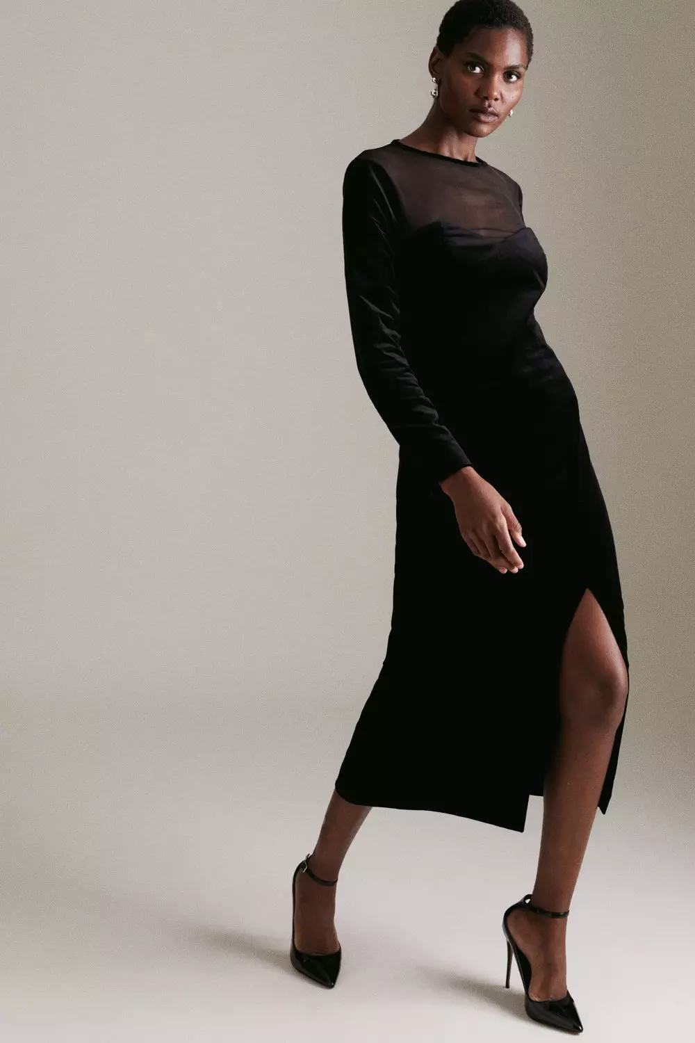 Black velvet midi outlet dress