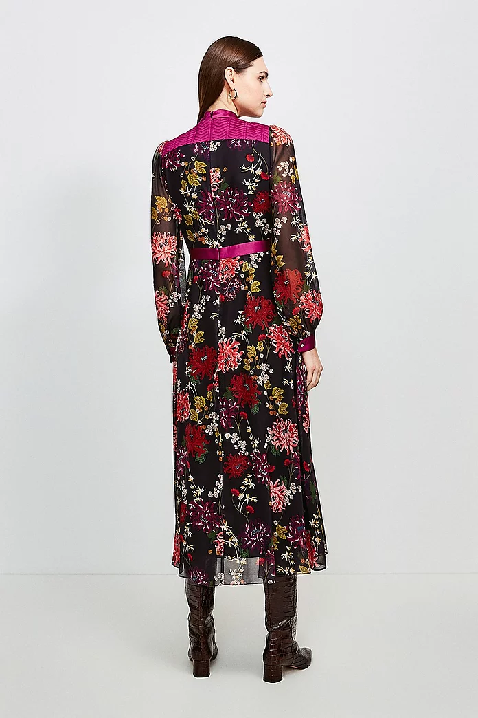 Quilt Detail Floral Midi Dress