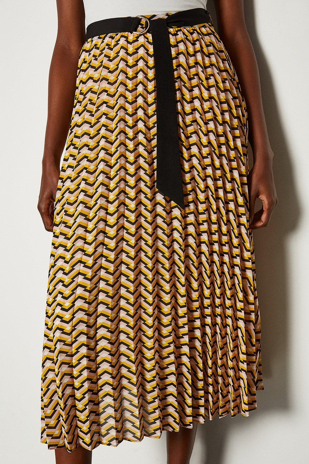 yellow pleated skirt xl