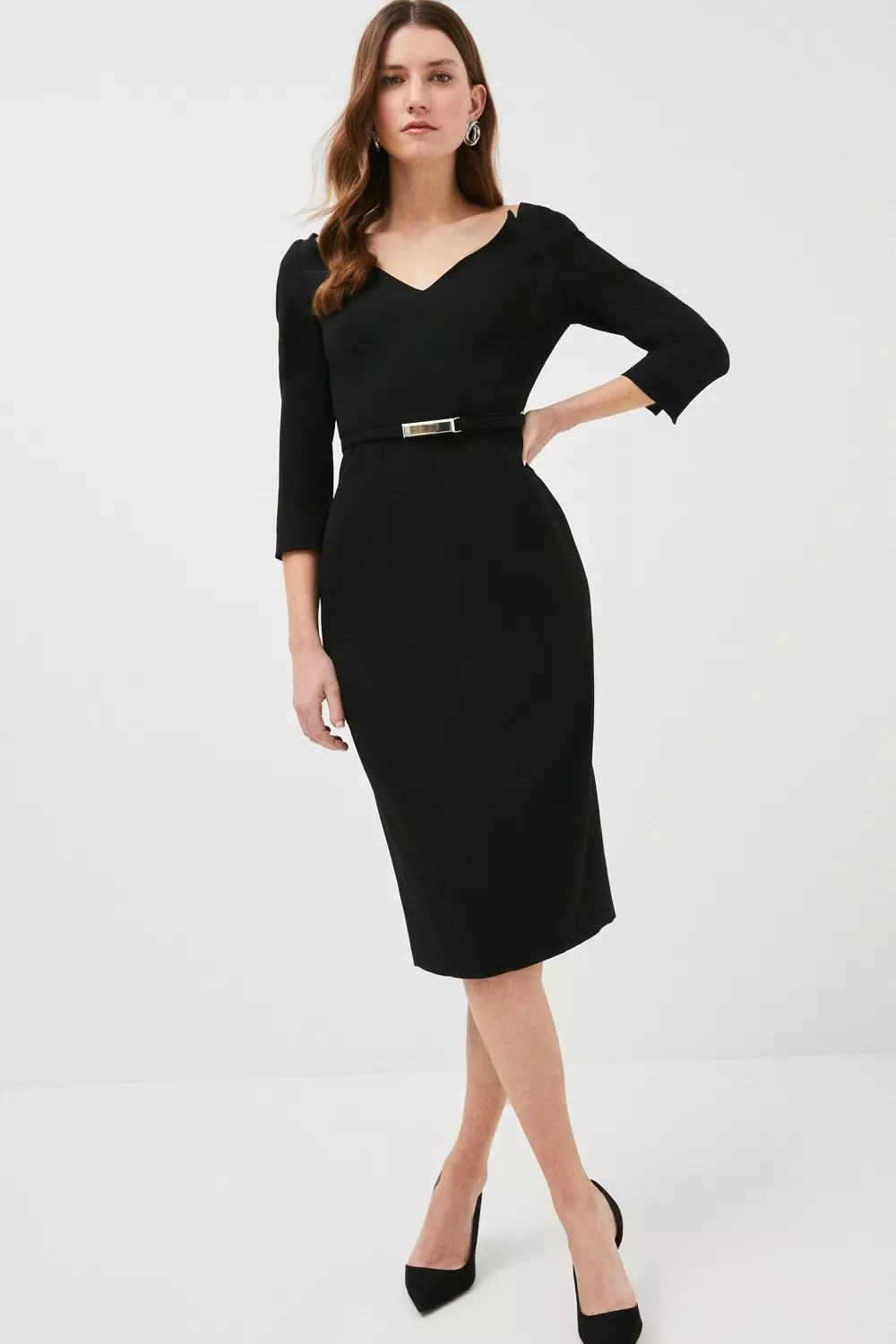 Black dress and outlet belt