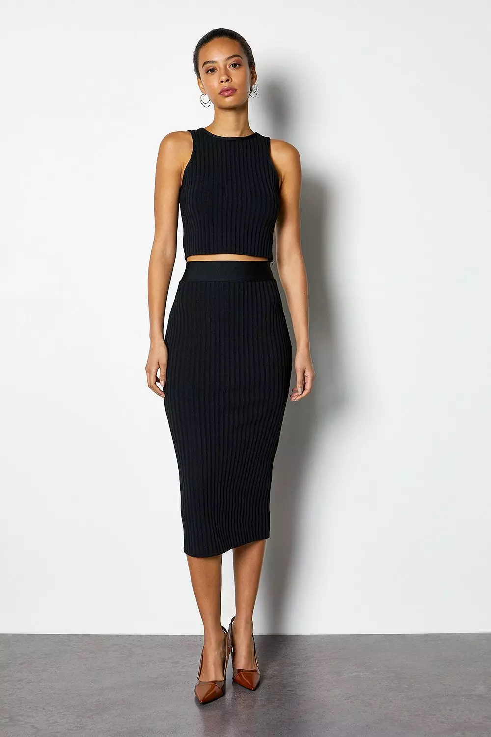 Black midi outlet pencil dress