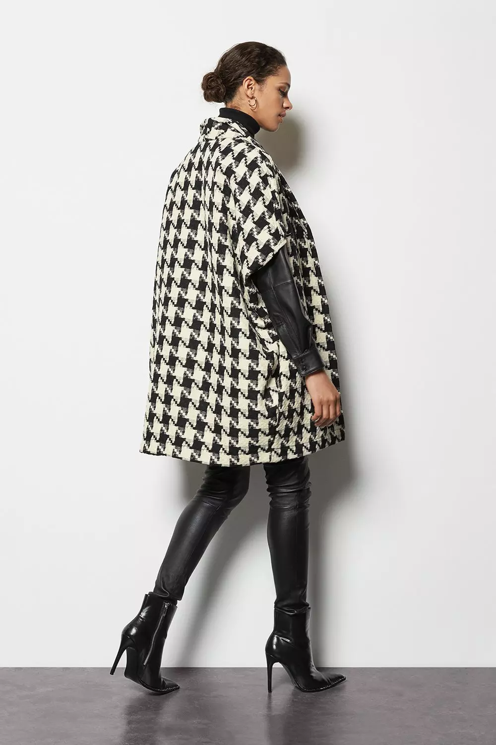 Houndstooth Print Cape | Karen Millen