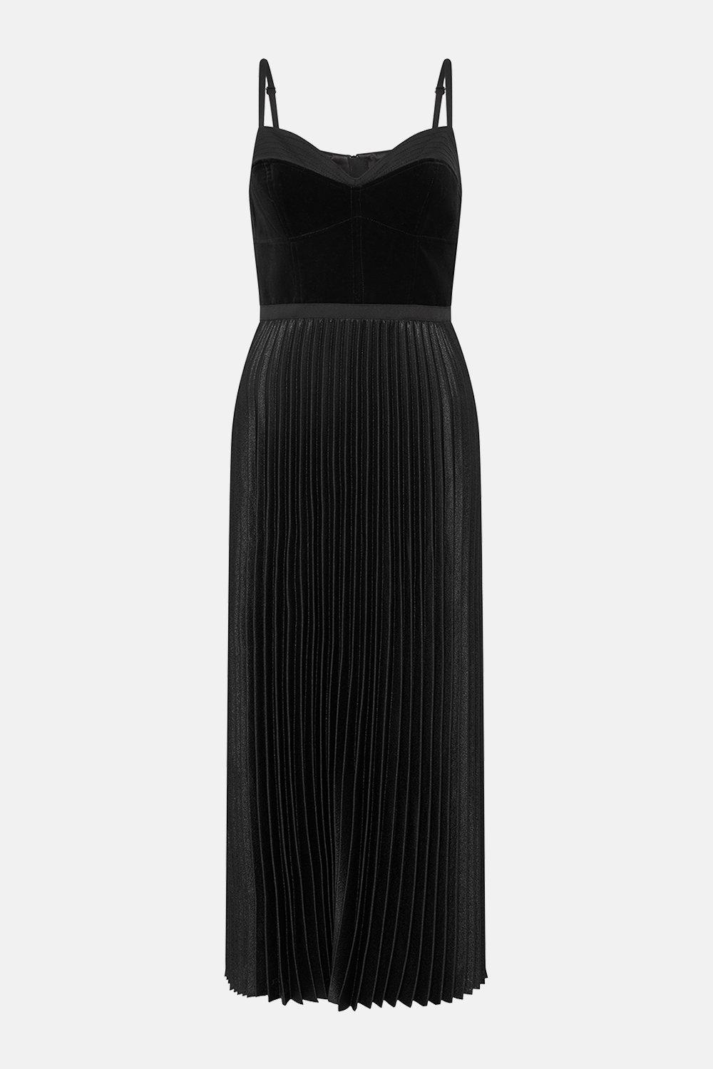 black and white pleated dress