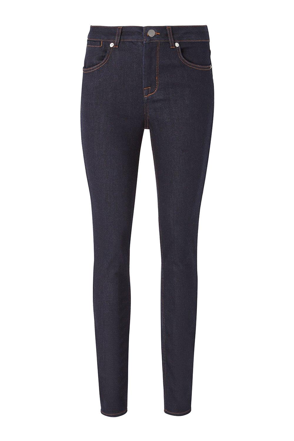 dark washed skinny jeans