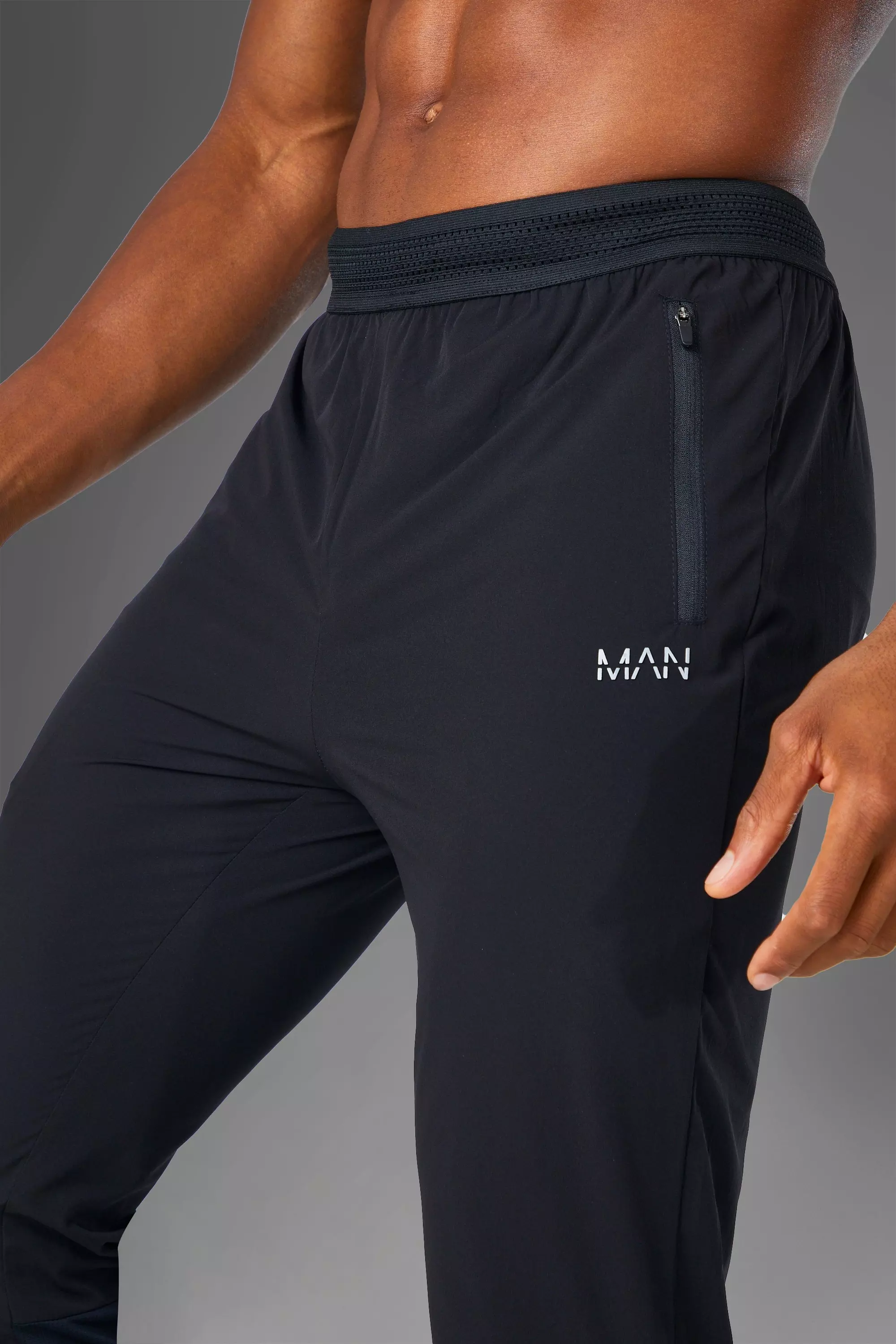 boohooMAN Pack de 2 Pantalones cortos Man Active deportivos con cremallera en los bolsillos - Variado - Talla XL