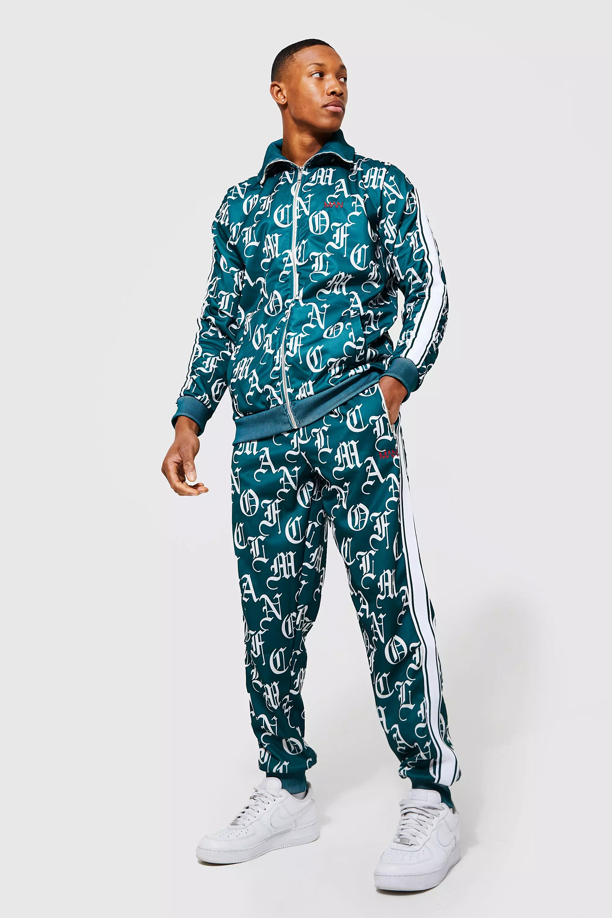 Man Printed Tricot Zip Funnel Neck Tracksuit