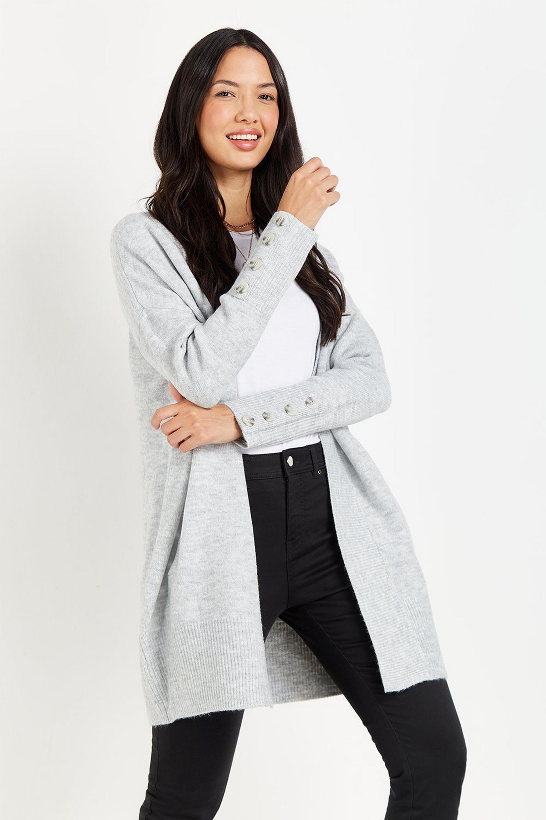 long sleeveless cardigan outfits