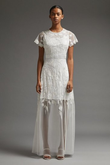 Coast – V Back Long Sleeve Dress With Trail Robes de mariée The Wedding Explorer