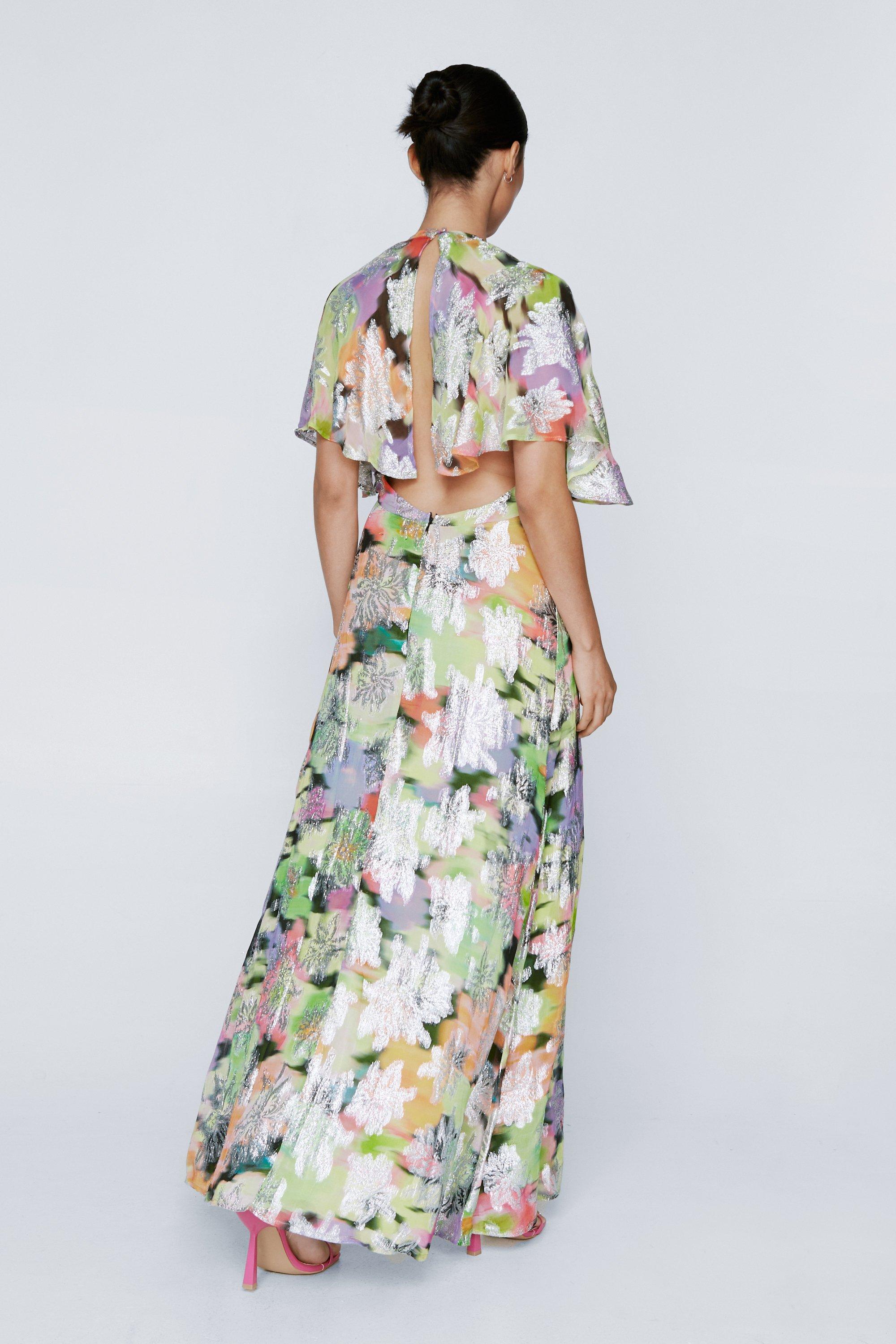 Petite - Dressing Gown Longue Imprimé Floral Et Anges Scintillants - 32 - Nasty Gal - Modalova