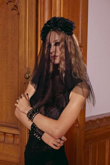 Dead Roses Mesh Bridal Veil Headband