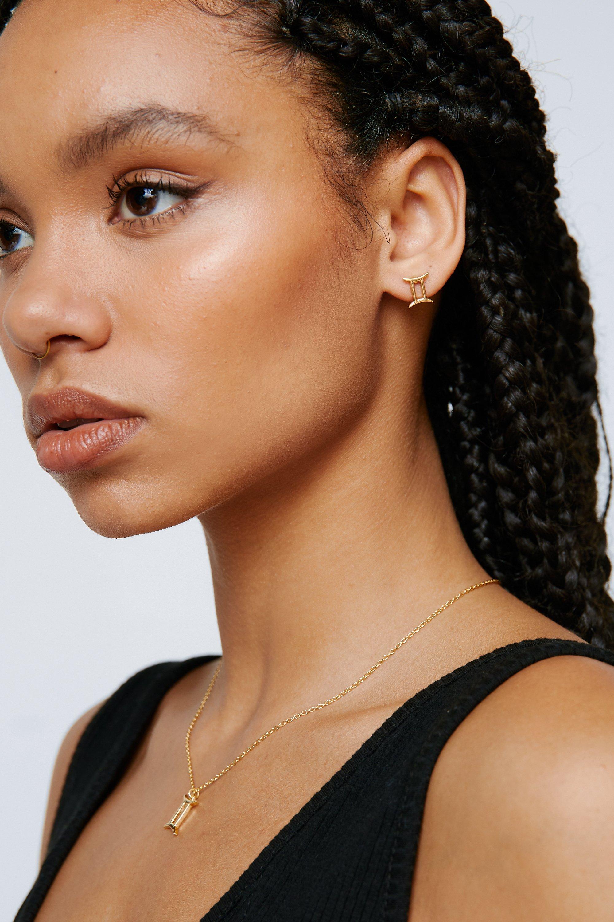 Lot En Plaqué Or Avec Collier Et Boucles D'Oreilles Gémeaux - One Size - Nasty Gal - Modalova