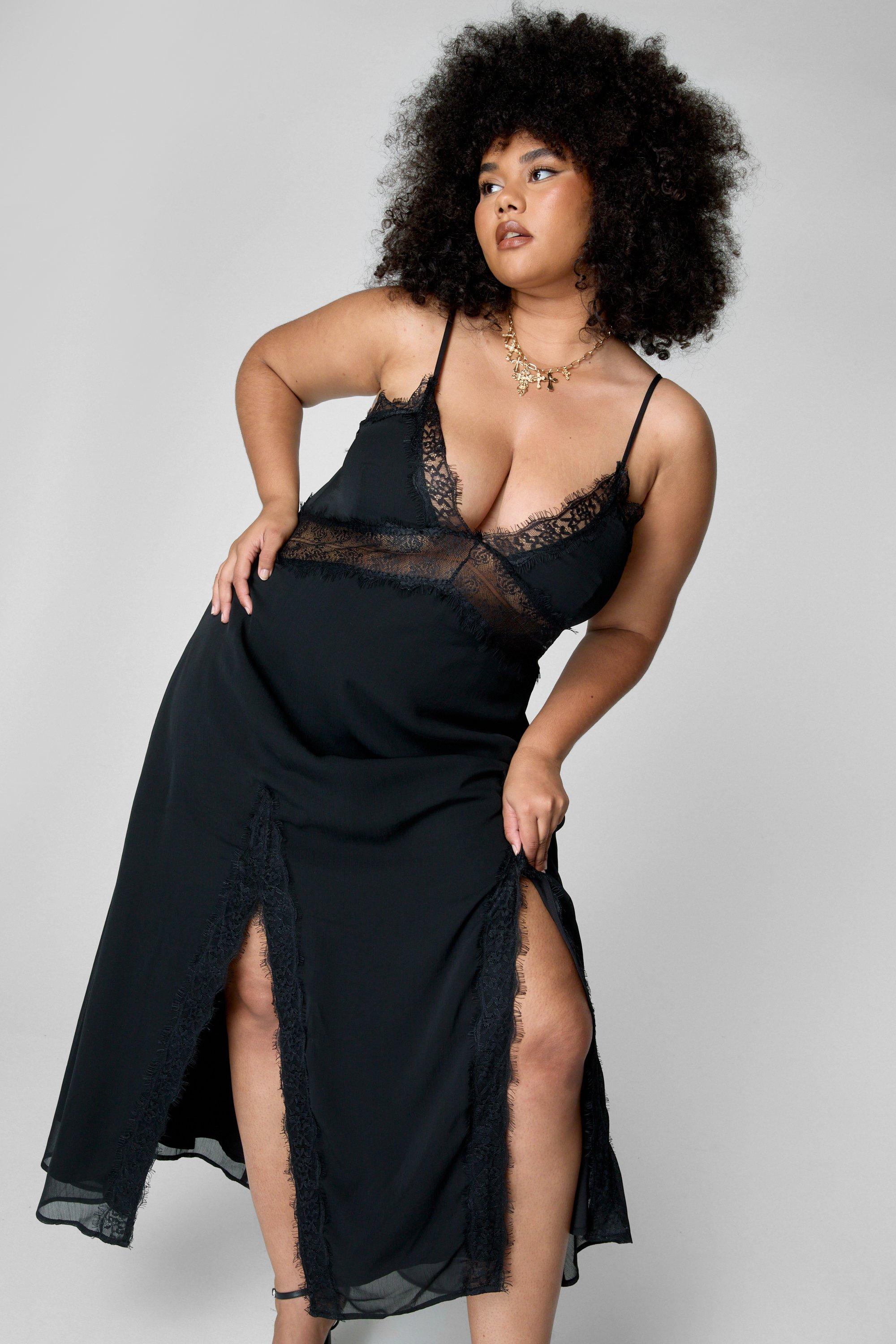 Plus Crinkle Chiffon Lace Insert Double Split Maxi Slip Dress - 50 - Nasty Gal - Modalova