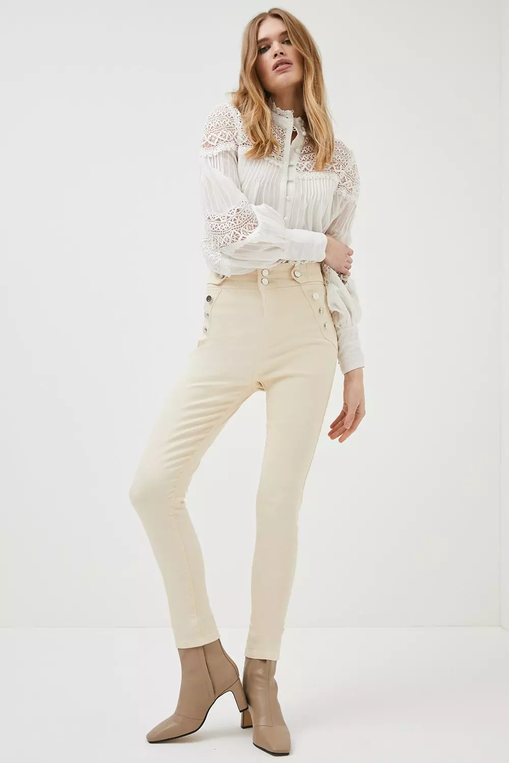 Skinny store cream jeans