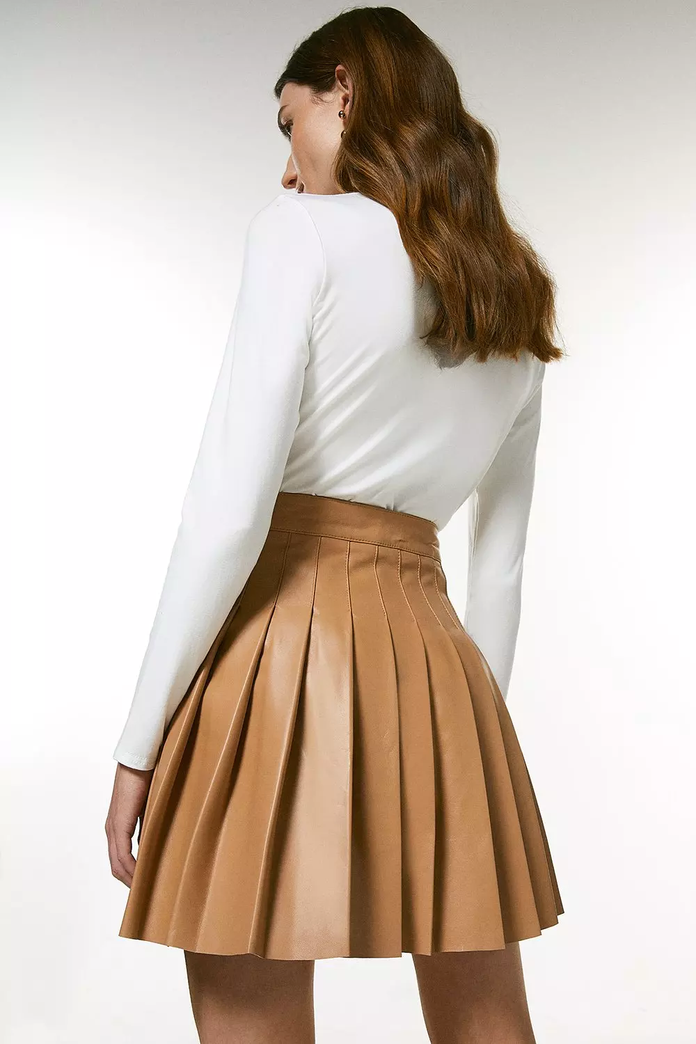 Leather pleated hotsell skirt brown