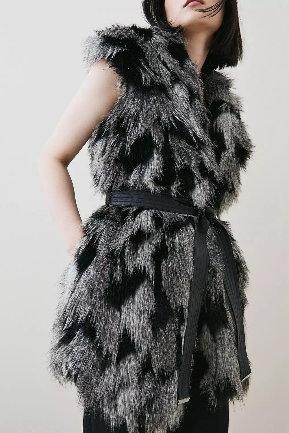 Karen millen shop faux fur gilet