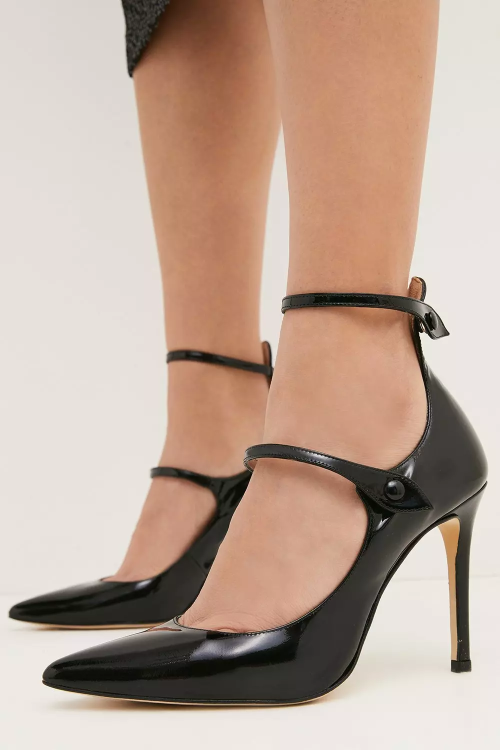 Ankle tie court clearance shoes