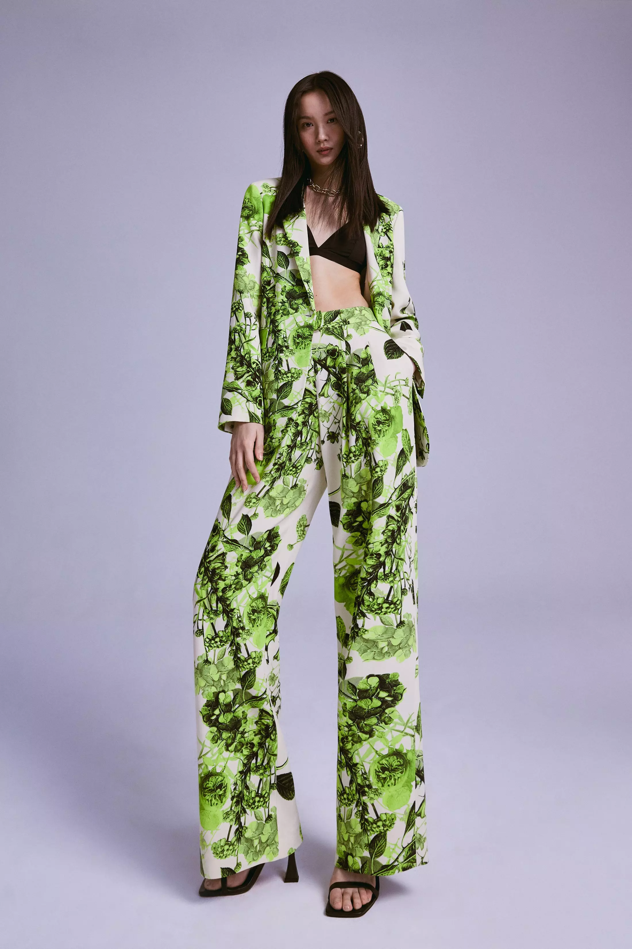 Green patterned hot sale pants