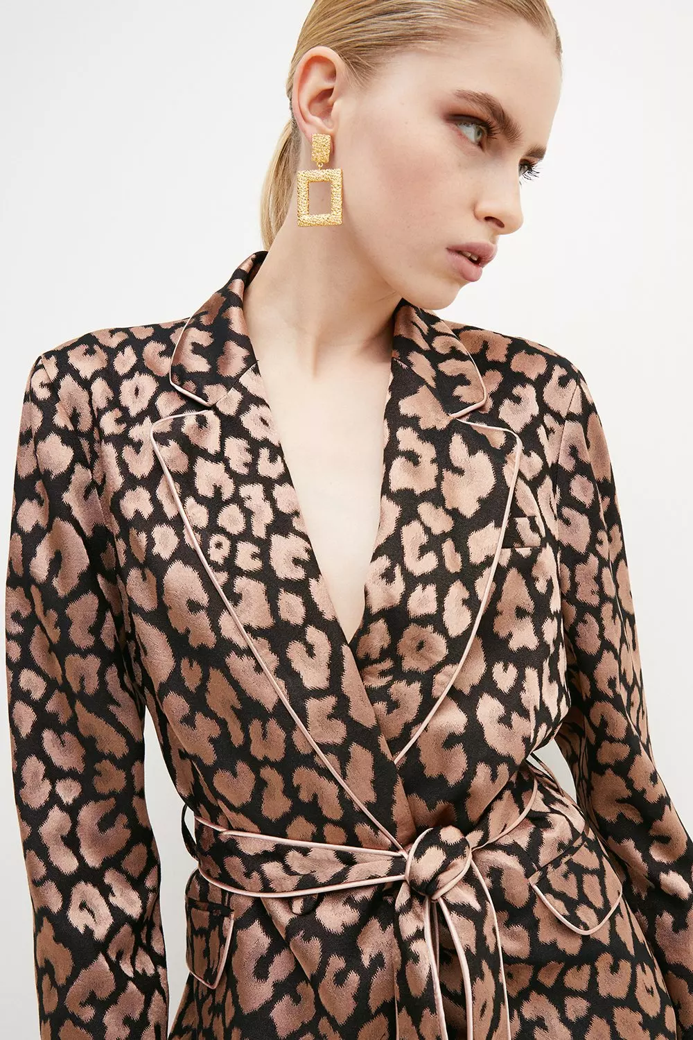 Single-breasted double crepe jacket with leopard print in Animal Print for