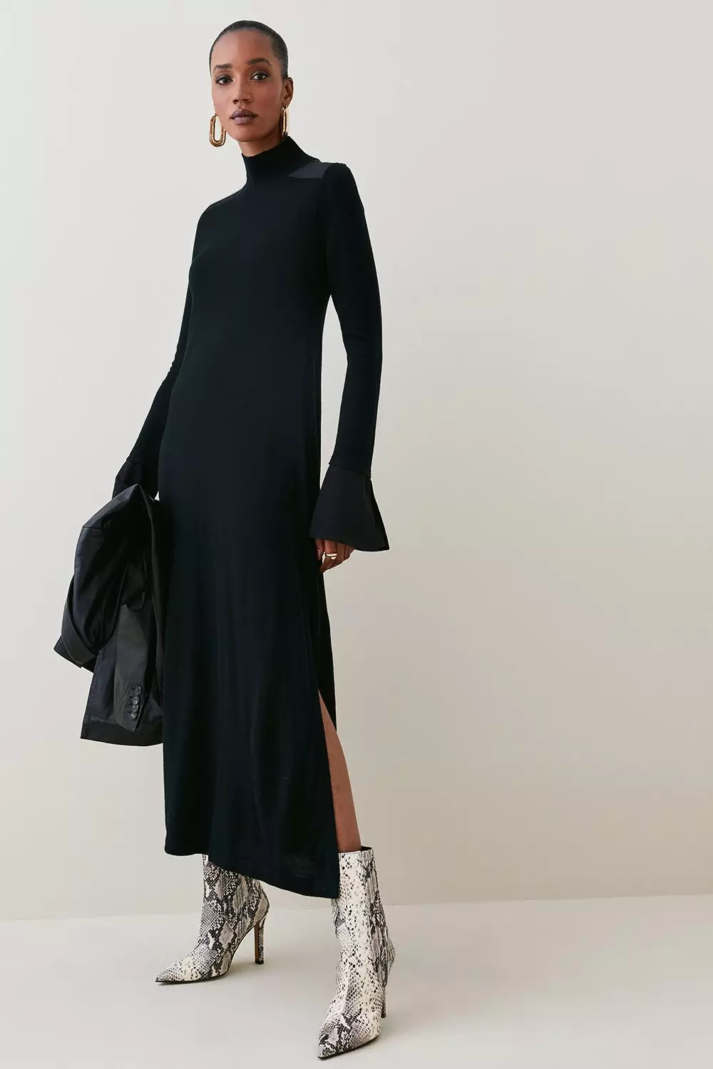 Black knit maxi shop dress with sleeves