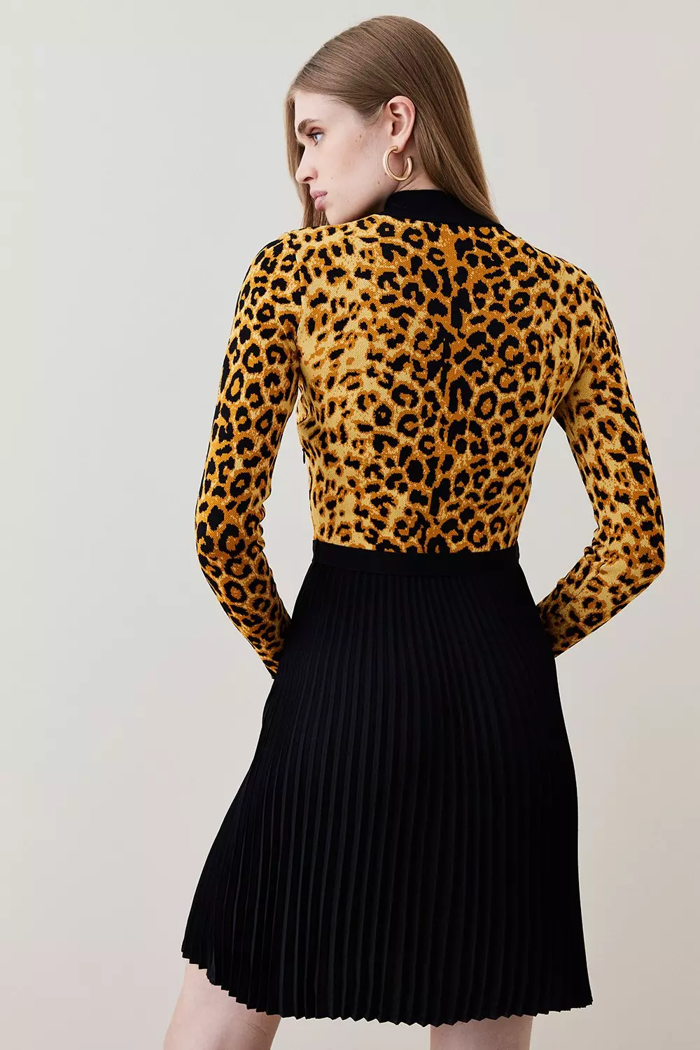 Karen millen textured 2025 leopard mini skirt