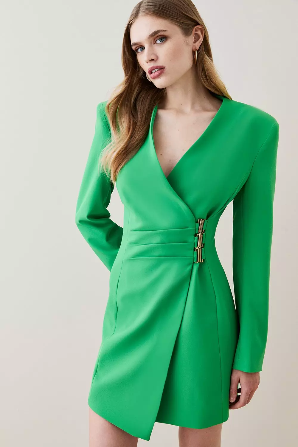 Strong 2025 shoulder dress