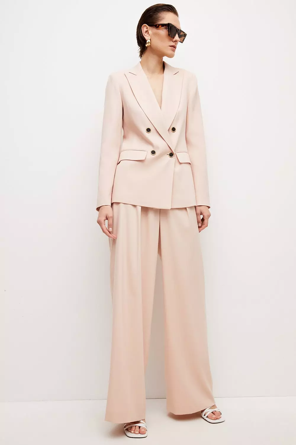 Tailored Relaxed Fit Pleated Wide Leg Pants