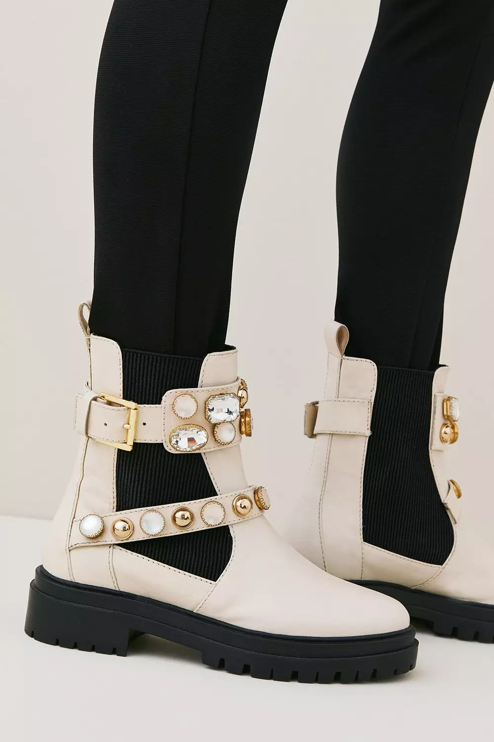 Leather ankle boots shop with jewel details