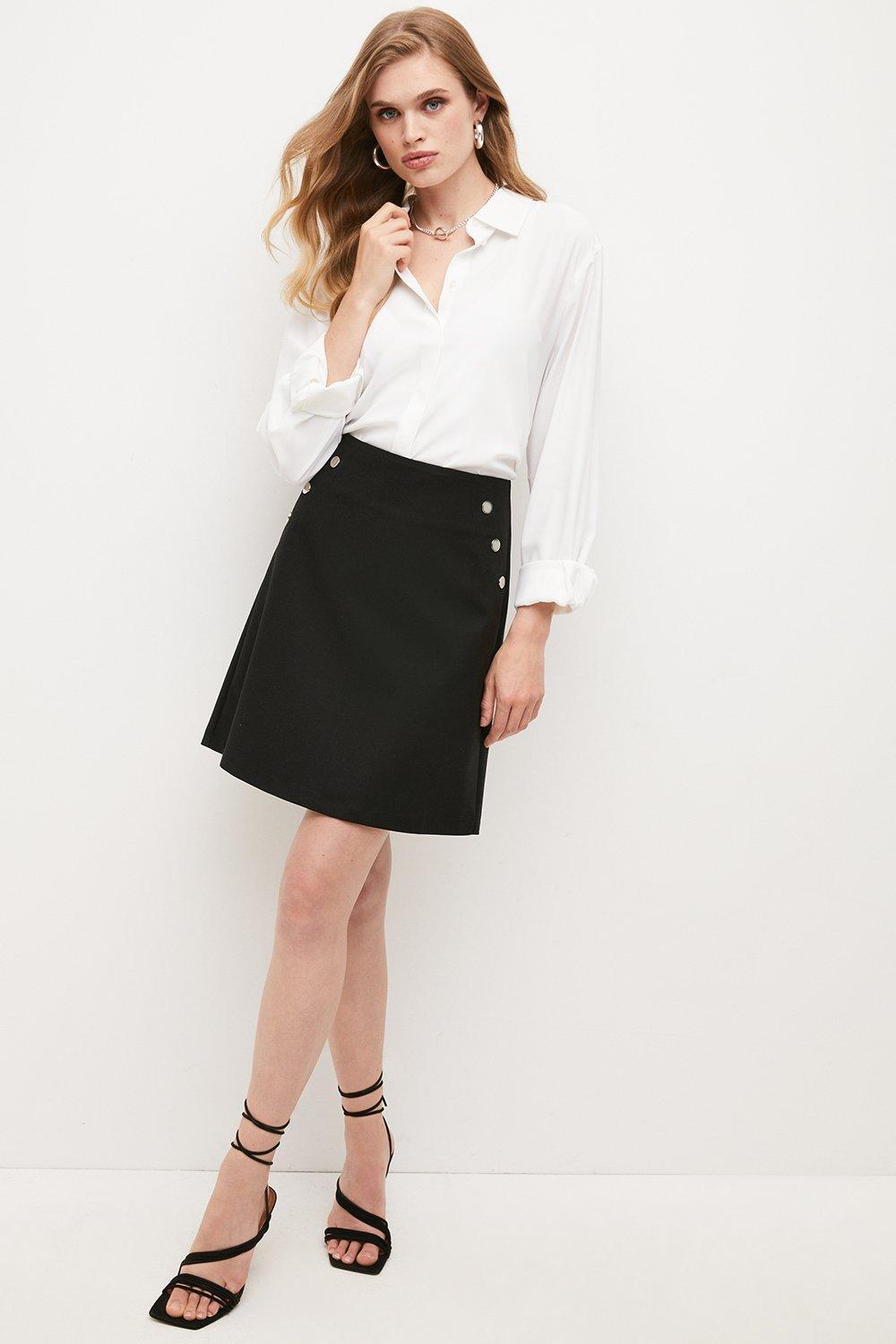 Essential Techno Woven Skirt - Black