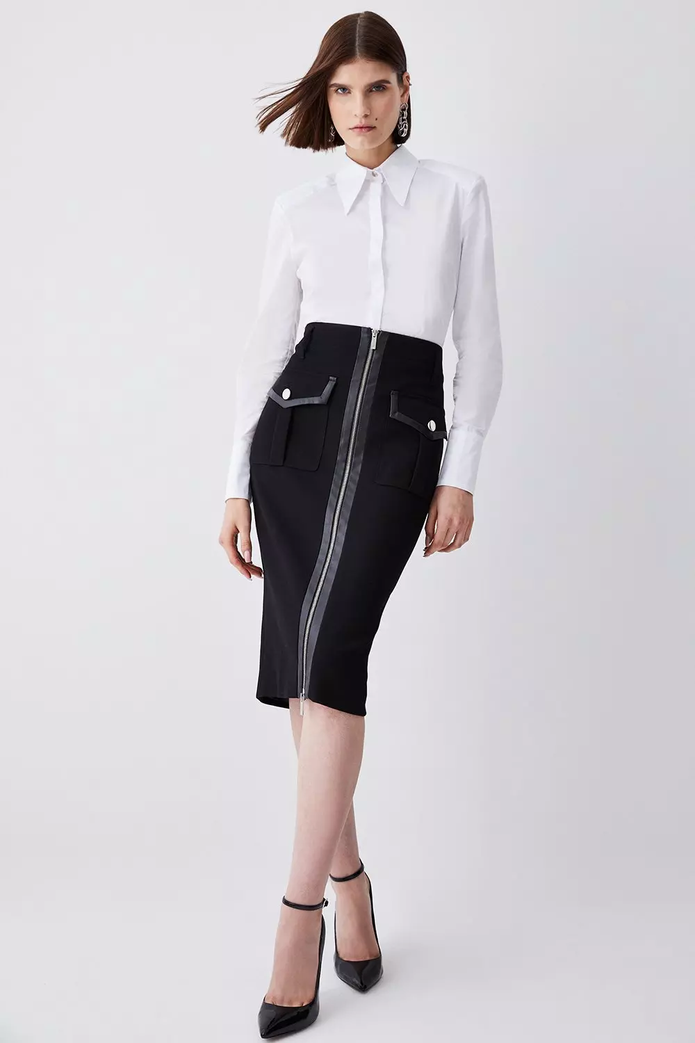 Structured Crepe Pocket Detail Pencil Skirt