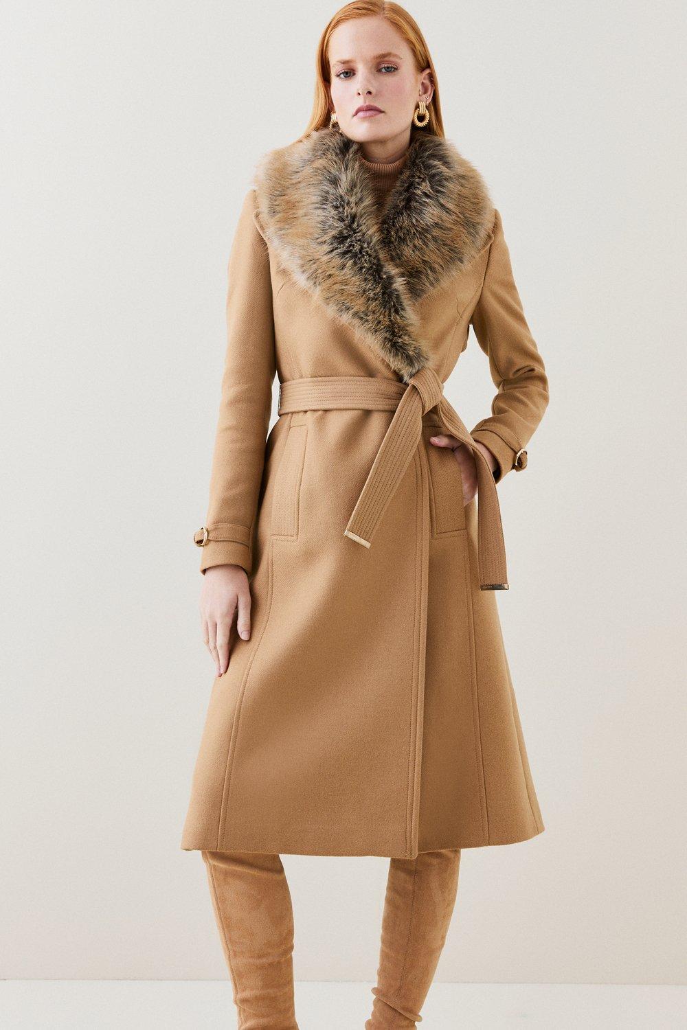 Camel coat best sale with fur collar