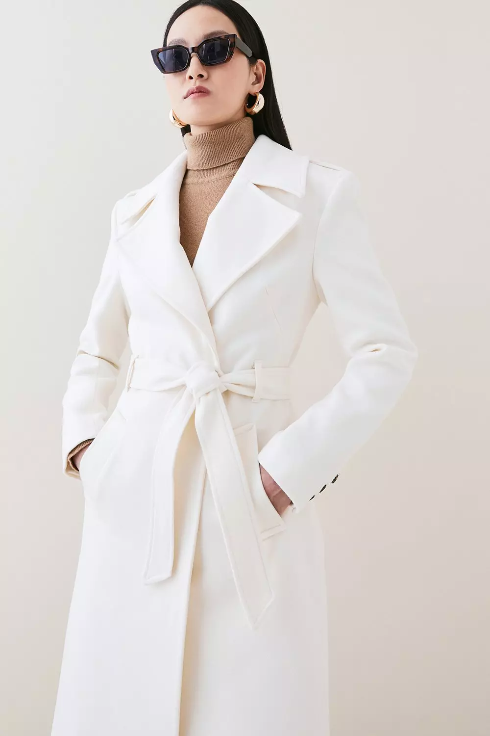 Karen Millen - Cascading with extravagant depth, this cape coat adds  playful proportions to your ensemble. Spun with sumptuous cashmere for an  irresistibly soft feel, this is the perfect piece to layer