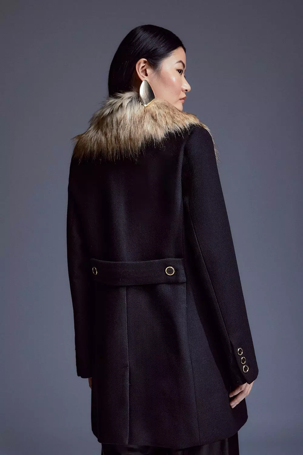 Long black wool cheap coat with fur collar