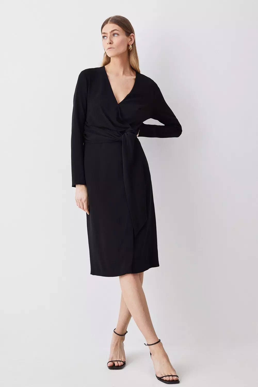 Lightweight midi outlet dress