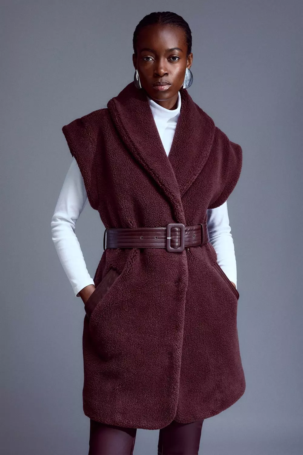 Belted Wool long gilet-