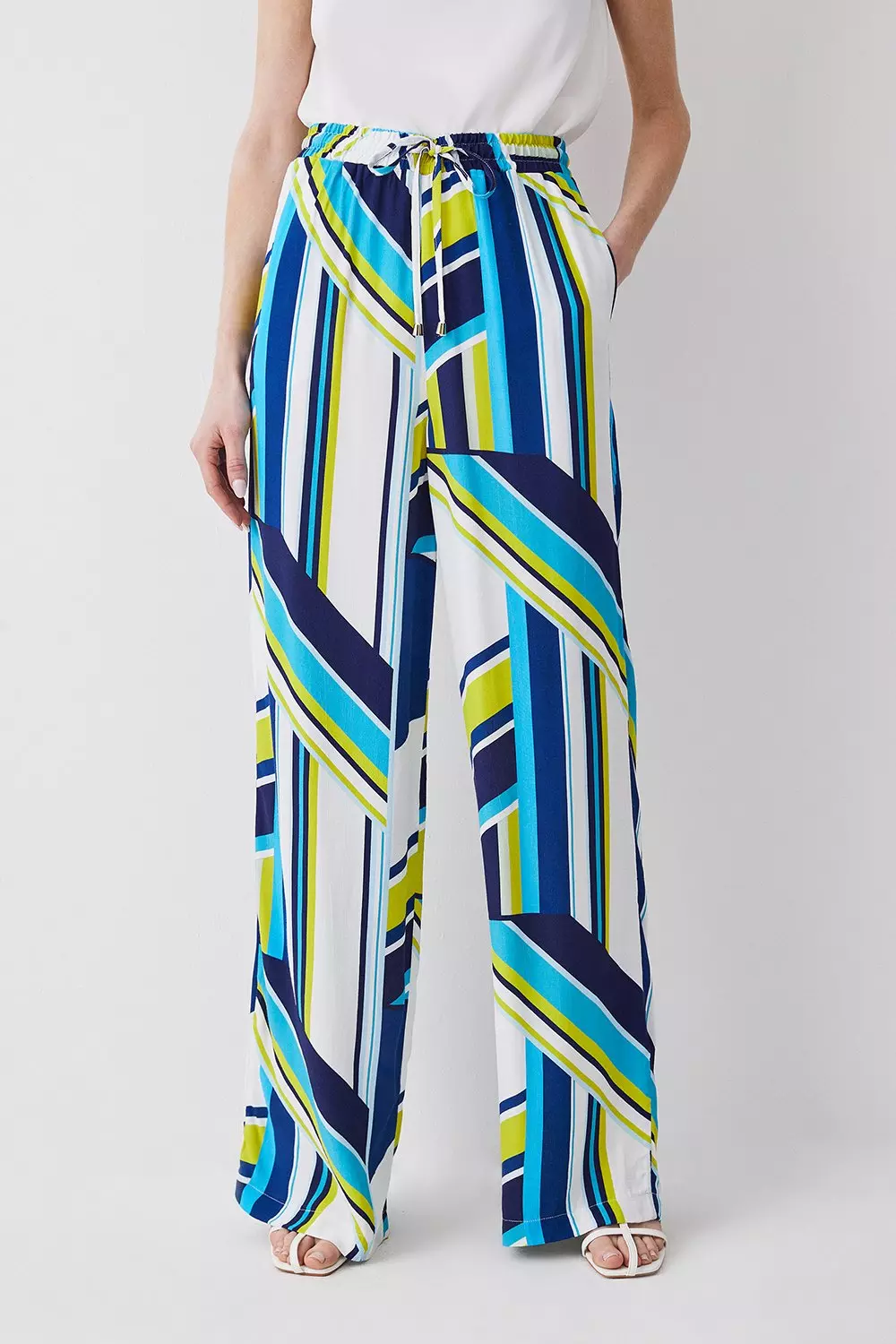 Petite High Waisted Woven Wide Leg Pants, Boohoo