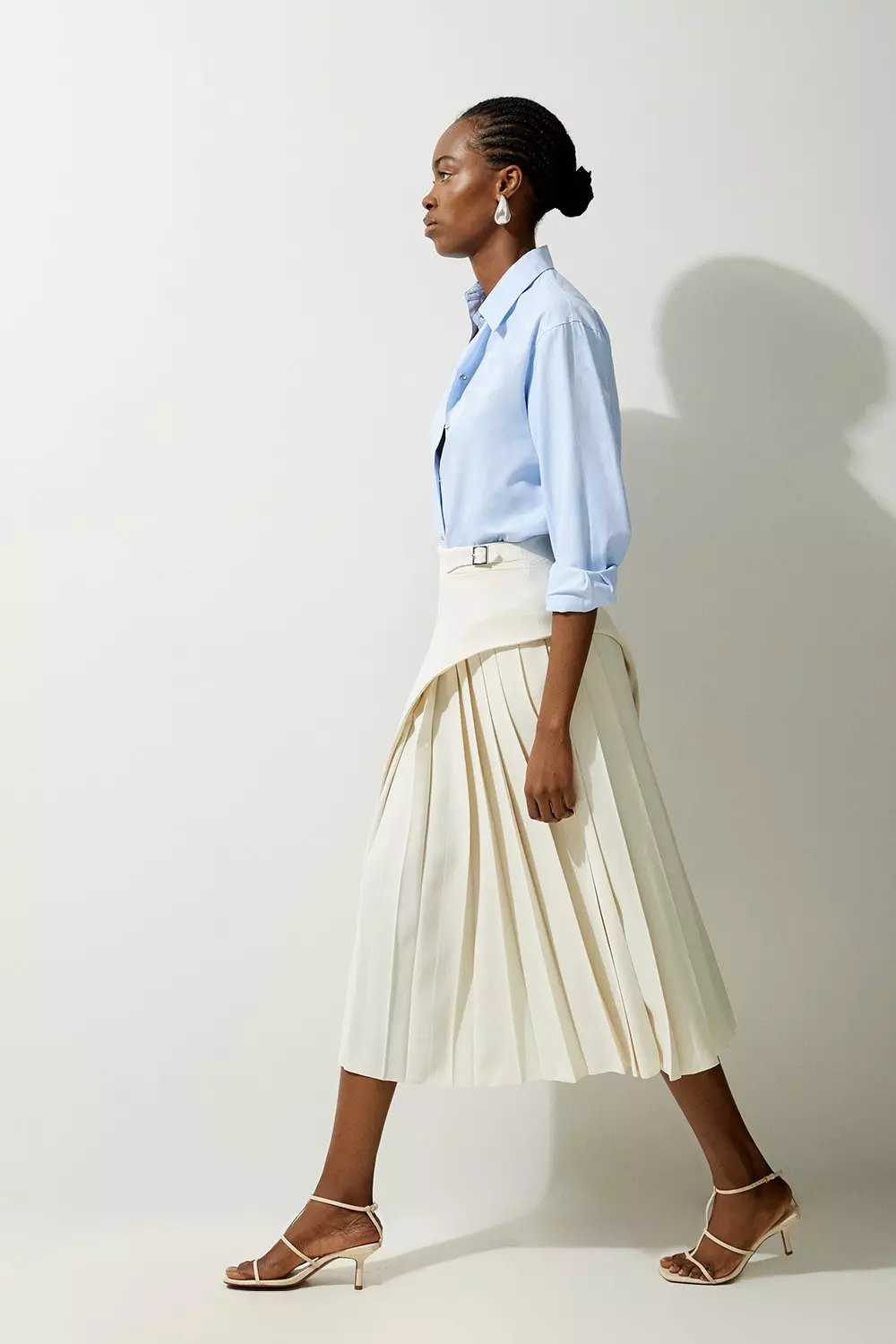 Tailored Buckle Detail Pleated Midi Skirt