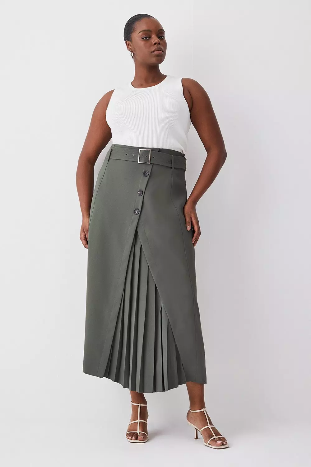 Plus size 2025 pleated khaki skirt