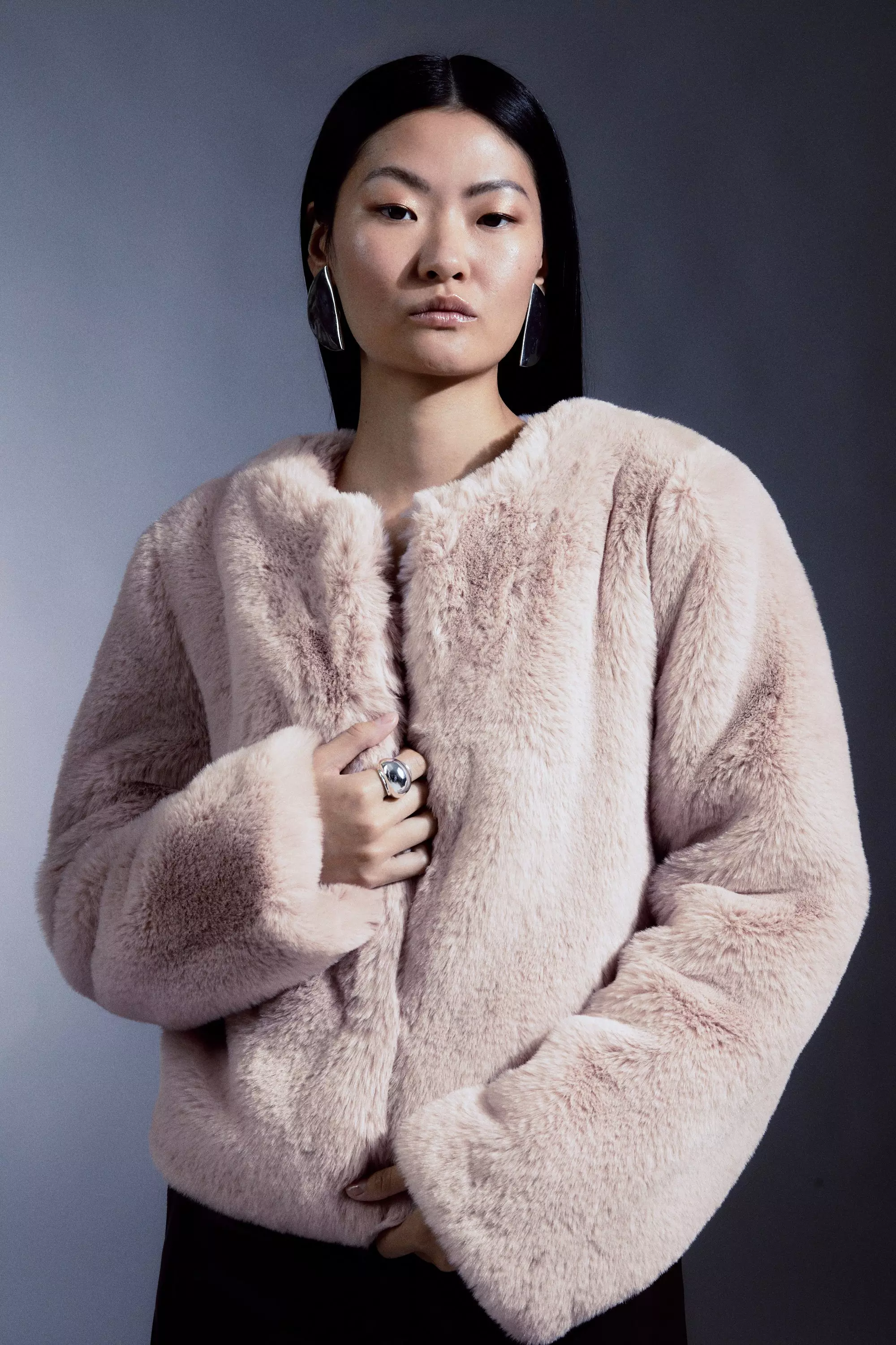 Collarless on sale fur coat