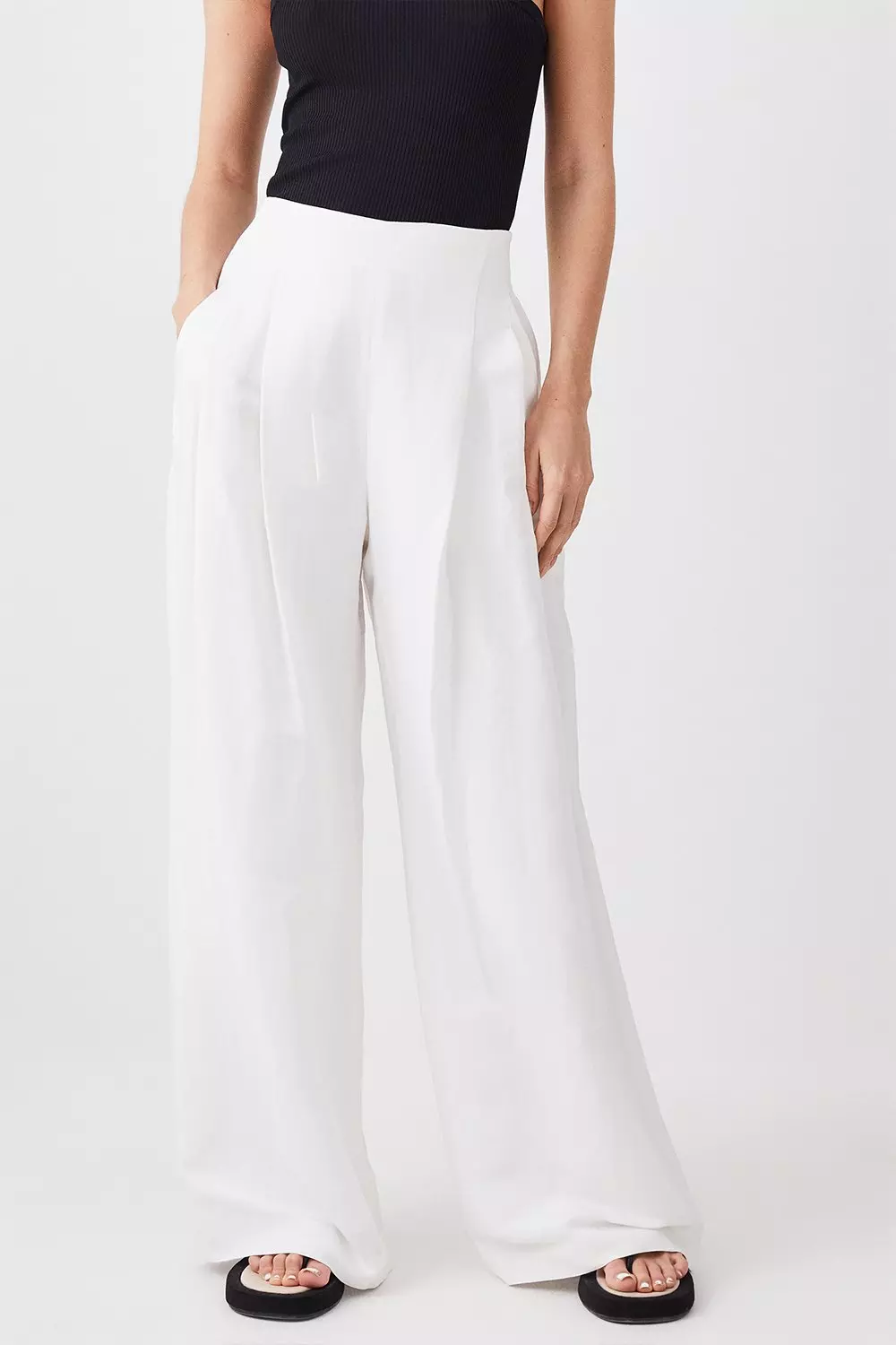 Petite Linen Darted Wide Leg Pants