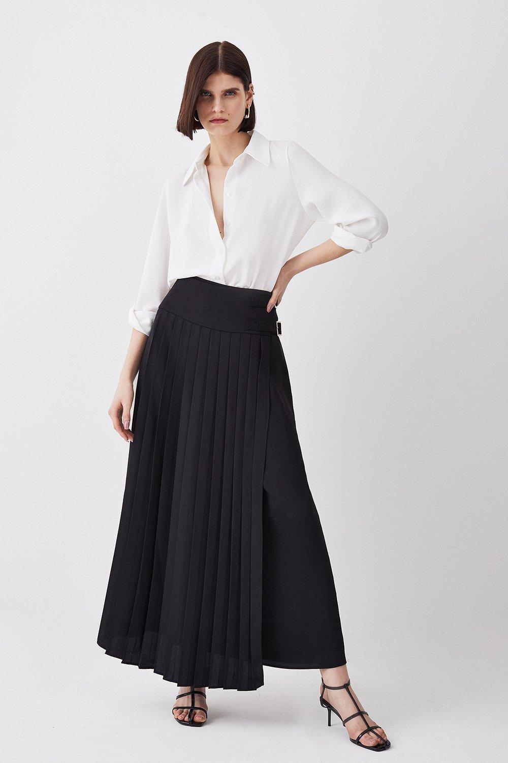 Black pleated 2025 midi skirt xl